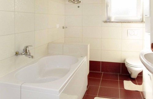 Strmac House | Angelina (LBN428) by Interhome