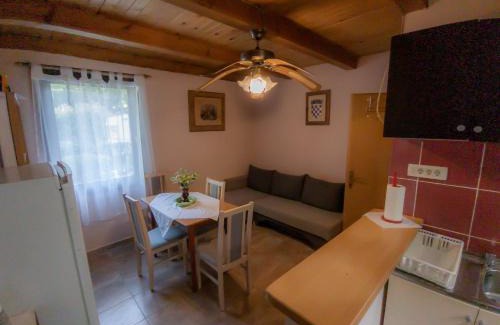 Risika Apartment | Apartman Kos
