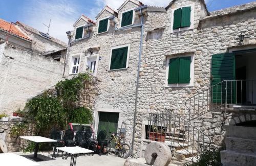 Bratus Apartment | Apartman Marina