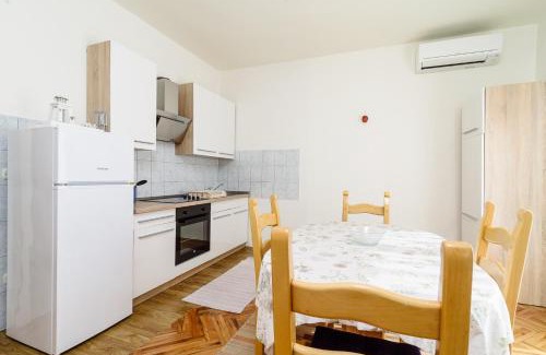Trogir Apartment | Apartman Mila