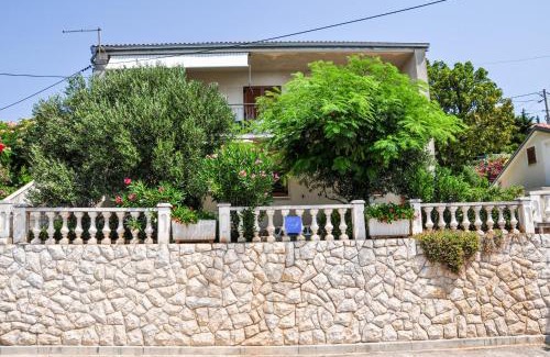 Klenovica Apartment | Apartmani Karla