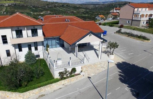 Donje Polje Apartment | Apartment ∙ 1 bedroom ∙ 2 guests