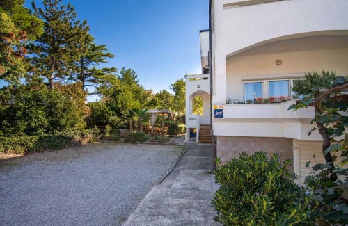 Punat Apartment | Apartment ∙ 1 bedroom ∙ 2 guests