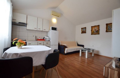 Municipality of Zminj Apartment | Apartment ∙ 1 bedroom ∙ 3 guests