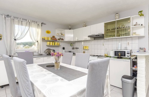 Podglavica Apartment | Apartment Branislava (26201-A1) - Rogoznica