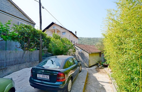 Podglavica Apartment | Apartment Branislava (26201-A1) - Rogoznica