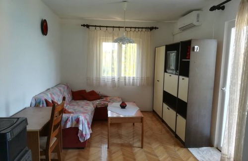 Susica Apartment | Apartment Igi - in the beach camp: - Susica, Island Ugljan, Croatia