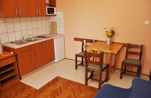 Barbat na Rabu Apartment | Apartment in Barbat with Seaview, Balcony, Air condition (660-1)