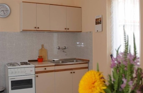 Barbat na Rabu Apartment | Apartment in Barbat with Seaview, Balcony, Air condition (660-4)