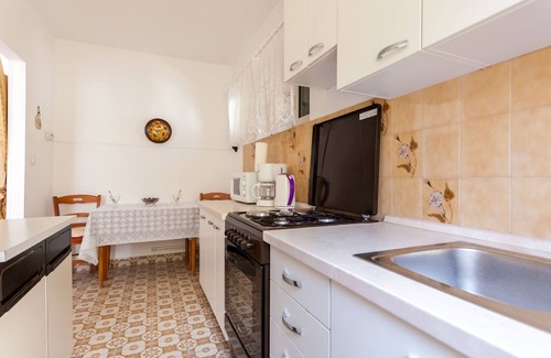 Malinska House | Apartment in Croatia near the Beach