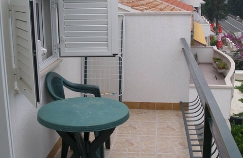 Duce Apartment | Apartment in Duće with Seaview, Balcony, Air condition (239-3)