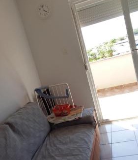 Kustici Apartment | Apartment in Kustici with sea view, balcony, air conditioning, WiFi (3597-1)