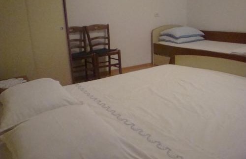 Kustici Apartment | Apartment in Kustici with sea view, terrace, air conditioning, WiFi (3597-5)