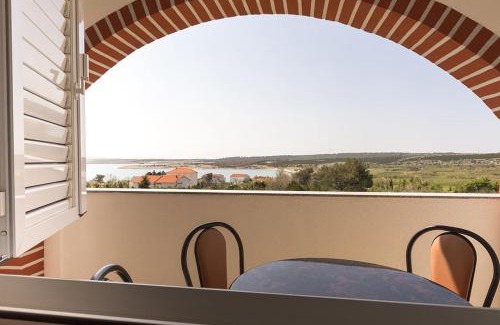 Caska Apartment | Apartment in Novalja with sea view, terrace, air conditioning, Wi-Fi (3565-2)