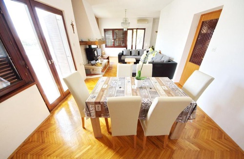 Vrsi Apartment | Apartment Ivan
