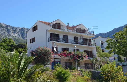 Gradac Apartment | Apartment Jozo - 150 m from pebble beach: A3(2) - Gradac, Riviera Makarska, Croatia