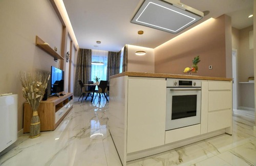 Dugopolje Apartment | Apartment Madonna