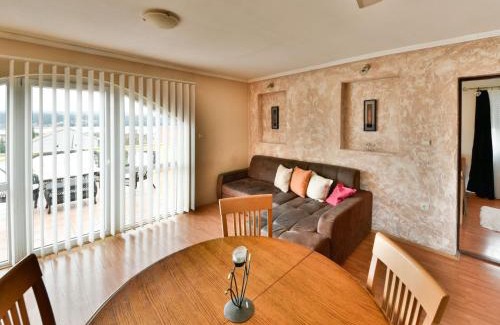Krusevo Apartment | Apartment Marijana by Interhome