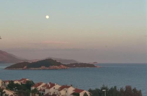 Gorica Apartment | Apartment MarLo with nice views on the Adriatic!