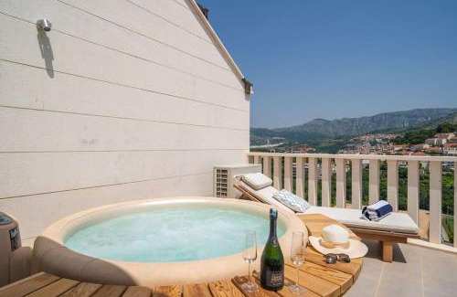 Gorica Apartment | Apartment MarLo with nice views on the Adriatic!