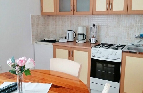 Catrnja Apartment | Apartment Milka, (16259), Smoljanac, hr