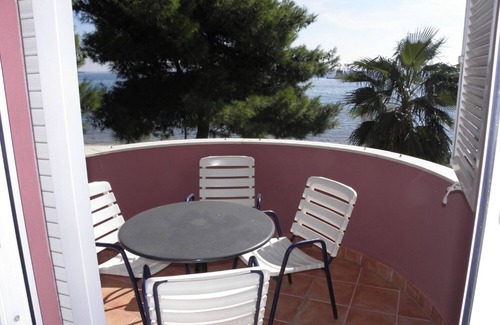 Vir Apartment | Apartment Monika - 10m from sea: A8(4+2) - Vir, Zadar riviera, Croatia