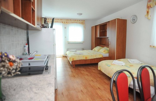Caska Apartment | Apartment NATALI - with swimming pool SA4(2+2) - Novalja, Island Pag, Croatia
