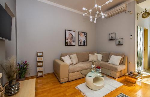 Pula Apartment | Apartment Next To Amphitheatre