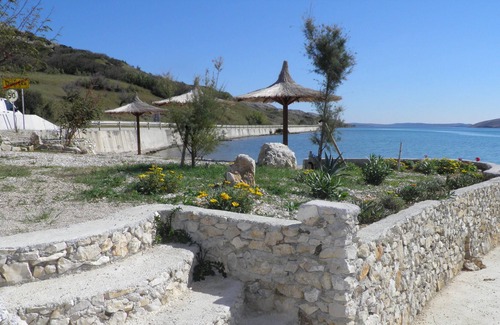 Dinjiska Apartment | Apartment Perla 3-island Pag seafront