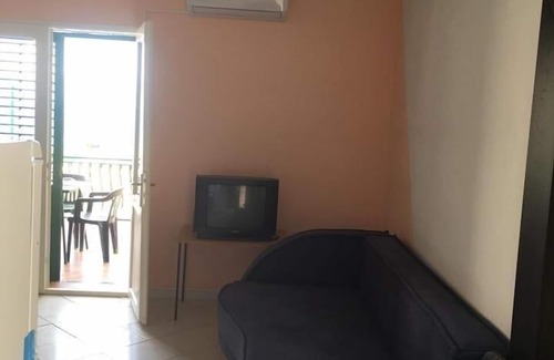 Stomorska Apartment | Apartment Rina - with pool : A3(3+2) - Stomorska, Island Solta, Croatia