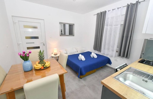 Gradac Apartment | Apartment Robert