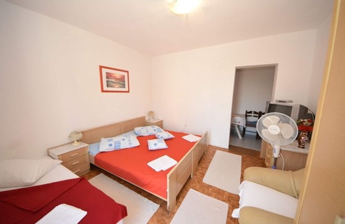 Orebic Apartment | Apartment Smilje - good location & parking: R4(2+1) - Orebic, Peljesac peninsula, Croatia