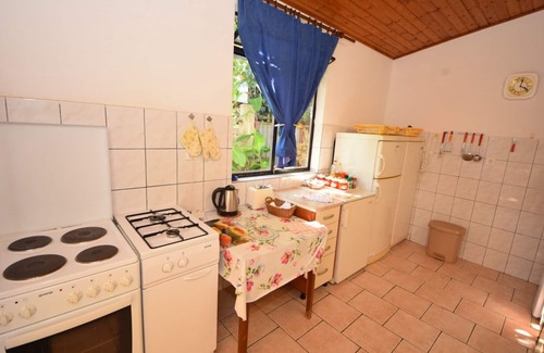 Orebic Apartment | Apartment Smilje - good location & parking: R4(2+1) - Orebic, Peljesac peninsula, Croatia