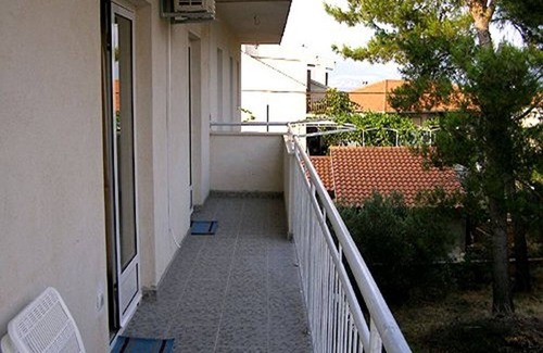 Slatine Apartment | Apartment Stipan - 80 m from sea : A2(2+2) - Slatine, Island Ciovo, Croatia