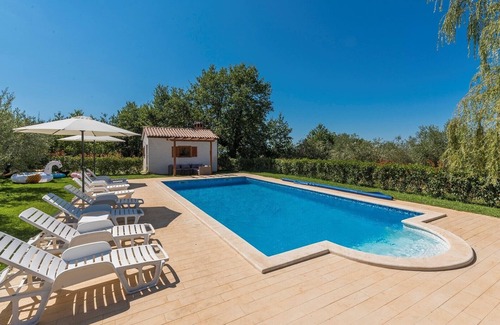 Stranici kod Nove Vasi Apartment | Apartment Vetrina A1 with Shared Pool