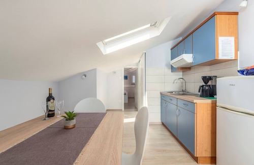 Funtana Apartment | Apartment Vilma with Balcony No.5