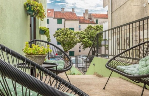 Istok Apartment | Apartments and Room Tattoo (111881-A3) - Makarska