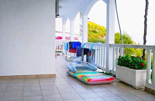 Stanici Apartment | Apartments and rooms Dana, (13246), Stanići, hr