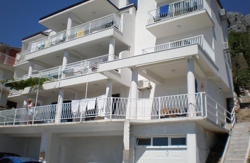 Pisak Apartment | Apartments and rooms Dubravka, (10803), Pisak, Omiš, hr