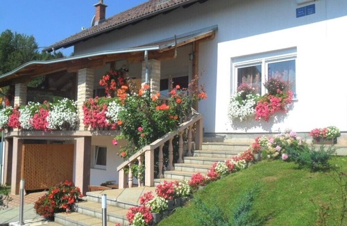 Grabovac Apartment | Apartments and rooms Ivanka, (13914), Rakovica, hr