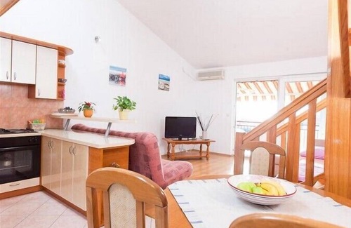 Podgora Apartment | Apartments Anesa, (13866), Podgora, hr