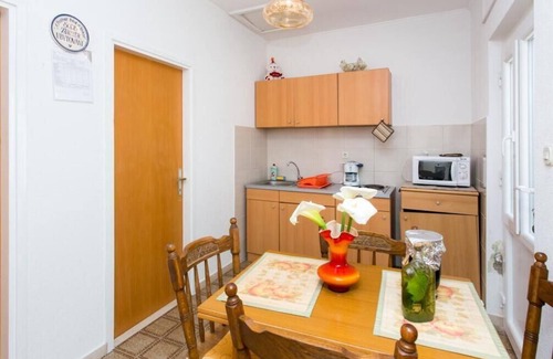 Trsteno Apartment | Apartments Anka - One-Bedroom Apartment with Balcony and Sea View