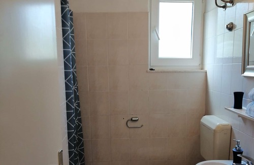 Pokrivenik Apartment | Apartments Boni (69571-A5) - Gdinj - island Hvar