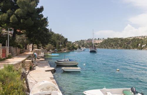 Bobovisca Apartment | Apartments by the sea Bobovisca na Moru, Brac - 11901