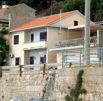 Dugi Rat Apartment | Apartments by the sea Mali Rat (Omis) - 2811