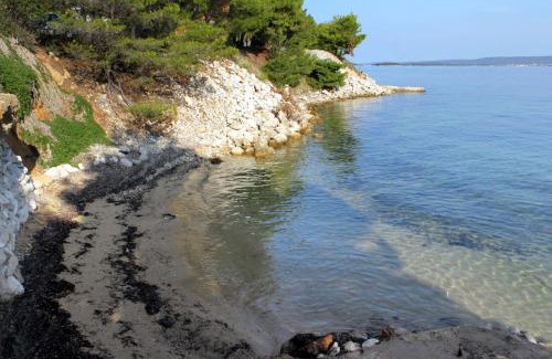 Tkon Apartment | Apartments by the sea Tkon, Pasman - 8454