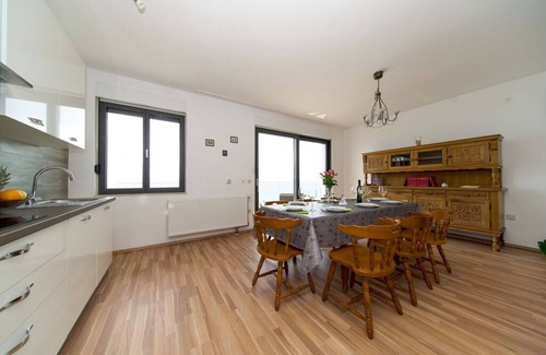 Jesenice Apartment | Apartments D&M
