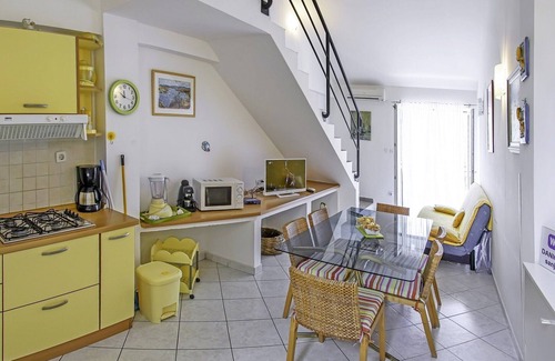 Zdrelac Apartment | Apartments Danica, (12802), Ždrelac, hr