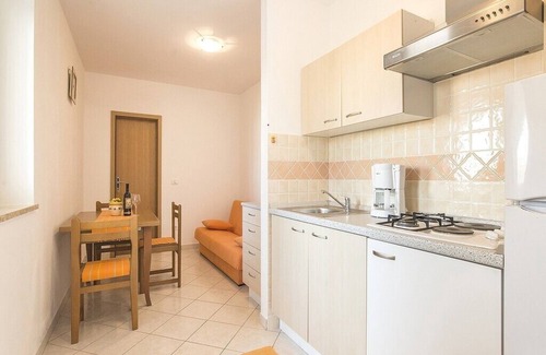 Lovrecica Apartment | Apartments Graciella, (14128), Lovrecica, hr