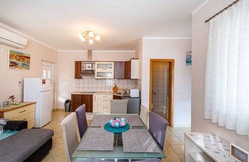 Razanac Apartment | Apartments Ivan, (14609), Ražanac, hr